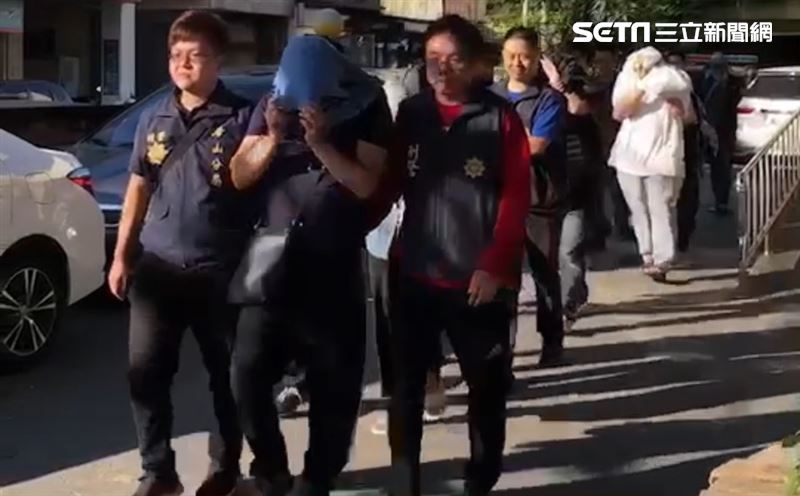 嫌用鐵鎚砸哀鳳滅證...記憶卡沒壞