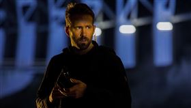 《鬼影特攻：以暴制暴》,麥可貝,萊恩雷諾斯,梅蘭妮蘿倫,安卓亞霍娜 Netflix提供