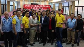 東南亞鄉僑青年返金門原鄉尋根金門縣2019年邀請旅居南洋鄉僑青年返鄉尋根活動展開，縣長楊鎮浯（前中）鼓勵青年朋友到處走走看看，了解先祖早年生活的艱辛，同時認識金門。中央社記者黃慧敏攝　108年12月2日