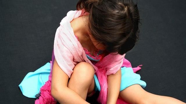 5歲女童遭男同學指侵　年紀小不能罰