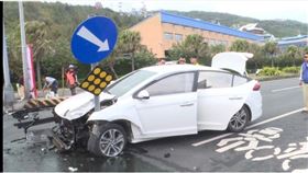 花蓮，海洋公園，自撞，車禍，號誌桿