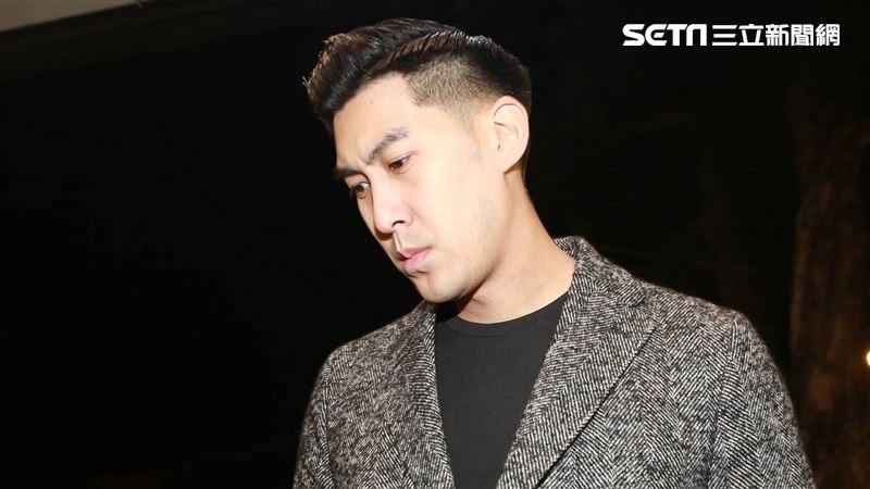 兄弟我來了！毛加恩偕妻淚悼高以翔