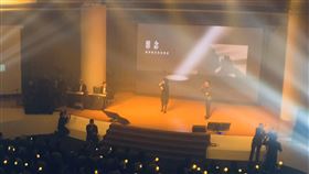 嚴凱泰逝世周年　嚴陳莉蓮沈穩接班領航裕隆裕隆執行長嚴陳莉蓮3日在已故執行長嚴凱泰逝世周年追思音樂會上獻唱表達深深思念與祝福。（裕隆提供）中央社記者韓婷婷傳真　108年12月3日