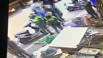 不爽老闆被打　員工撂人出氣痛毆菜販