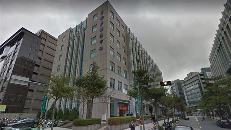 兒盟買辦公室挨轟　律：捐錢就聖人？