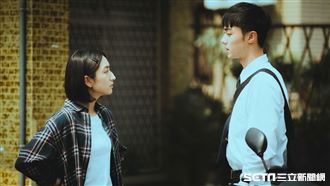 17歲少男直球告白！柯佳嬿直喊好熱