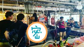菜市場,豬肉攤,辣妹,祭祀,供品　圖／翻攝加藤軍路邊隨手拍