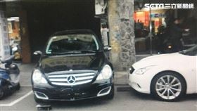 謝姓酒店經紀2小時內追撞2車，賓士車只剩輪框還繼續開（翻攝畫面）