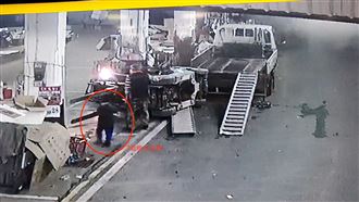 堆高機翻覆駕駛慘死⋯7歲兒目睹經過