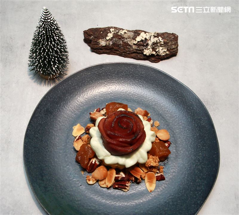 李宛儒居樂堂甜舖精緻甜點。（記者邱榮吉/攝影）