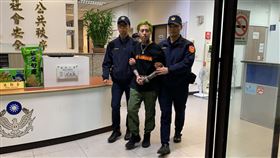 謝和弦持毒　陳啟明攝影