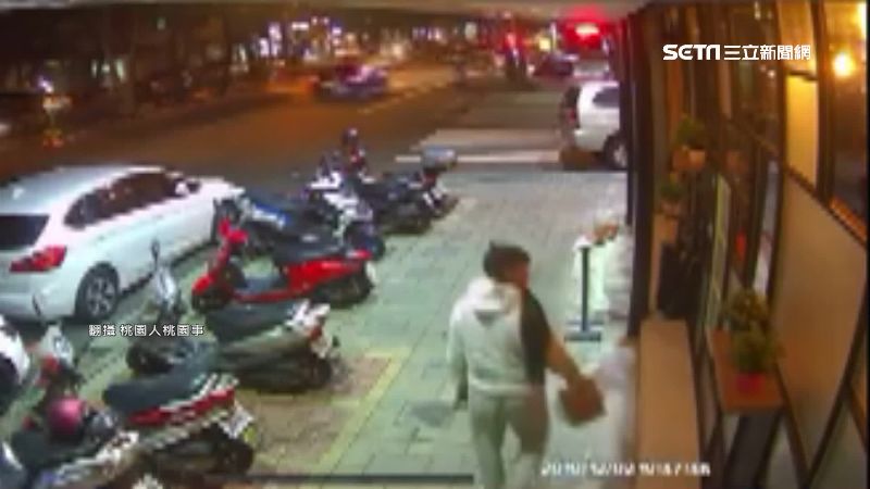 騎樓撿皮夾抽光錢　男裝沒事放回原地
