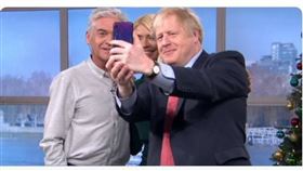 英國,強生,禁止,華為產品,抓包(圖/截圖自推特)