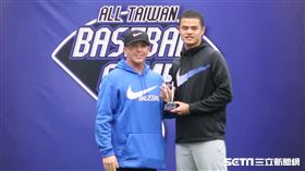 何恆佑獲選訓練營mvp。（圖／記者王怡翔攝影）
