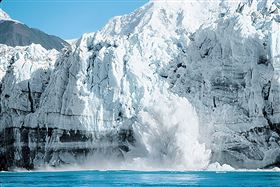 ▲冰河灣體驗冰河大片崩解的震撼（圖／公主遊輪）