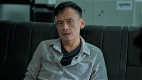 陳以文客串《鏡子森林》演出資深記者，與姚淳耀、楊大正有精彩對手戲（圖／公視提供）