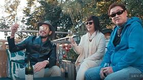 高以翔生前帶爸媽，錄加拿大旅遊節目。（圖／翻攝自YouTube）