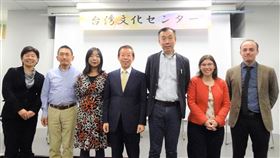 人權外交　台法駐日使館文化中心合辦分享會台灣與法國的駐日大使館文化中心5日晚間在東京合辦有關人權議題的分享會，邀請於10月到台灣參加國際人權聯盟第40屆年會的3名日本人權專家分享到台灣與會的心得。中央社記者楊明珠東京攝　108年12月6日