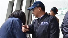 國民黨團衝外交部，陳宜民，女警，立法院國民黨團提供