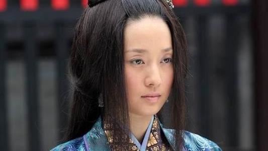 原本皇帝的奶媽卻成了這個太監的老婆
