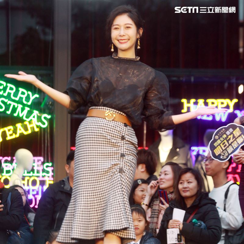 Albee范乙霏出席女神選拔活動。（記者邱榮吉/攝影）