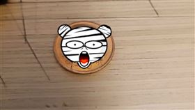 硬幣,毀損,頭髮,銅板,紅包,贈品　圖／翻攝新竹爆料公社