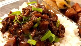 駐德國慕尼黑辦事處粉專滷肉飯貼文及封面，臉書