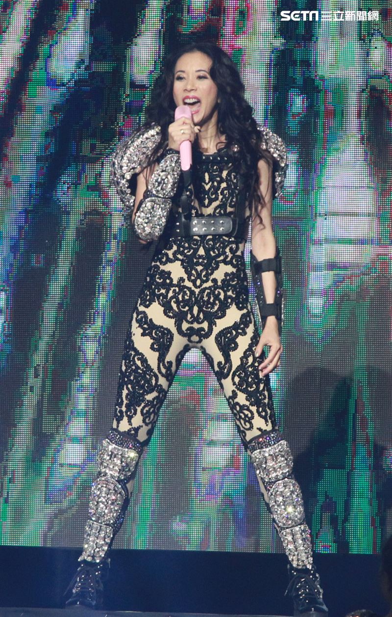 莫文蔚最後一次在台北小巨蛋開演唱會。（記者邱榮吉/攝影）