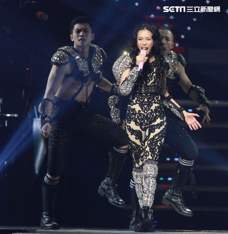 莫文蔚最後一次在台北小巨蛋開演唱會。（記者邱榮吉/攝影）