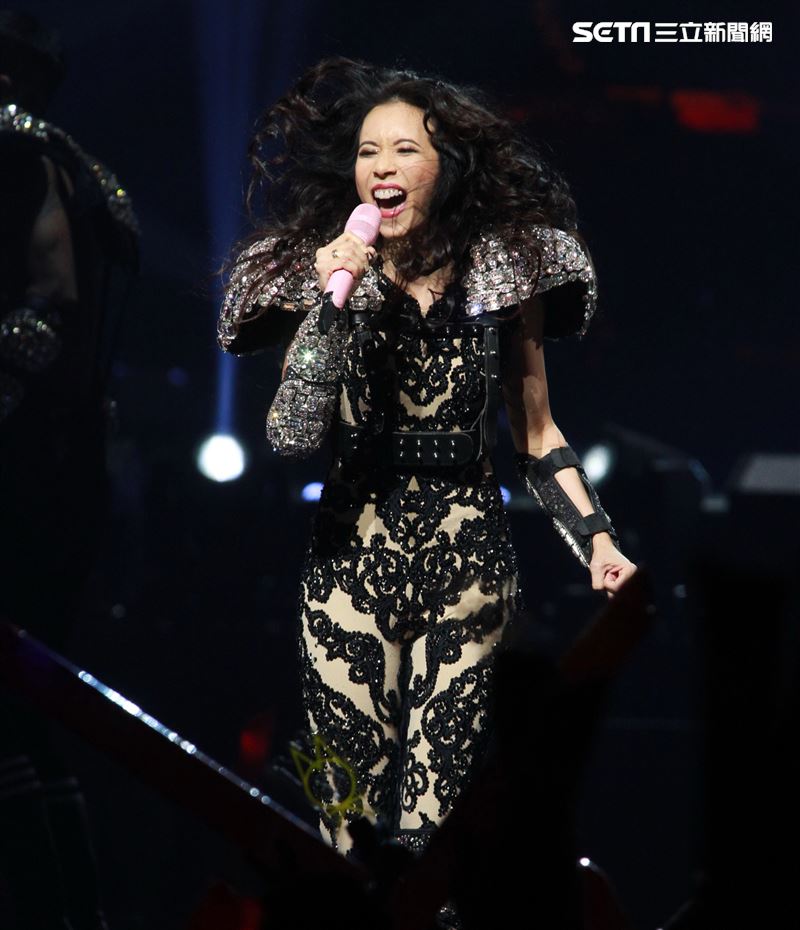 莫文蔚最後一次在台北小巨蛋開演唱會。（記者邱榮吉/攝影）