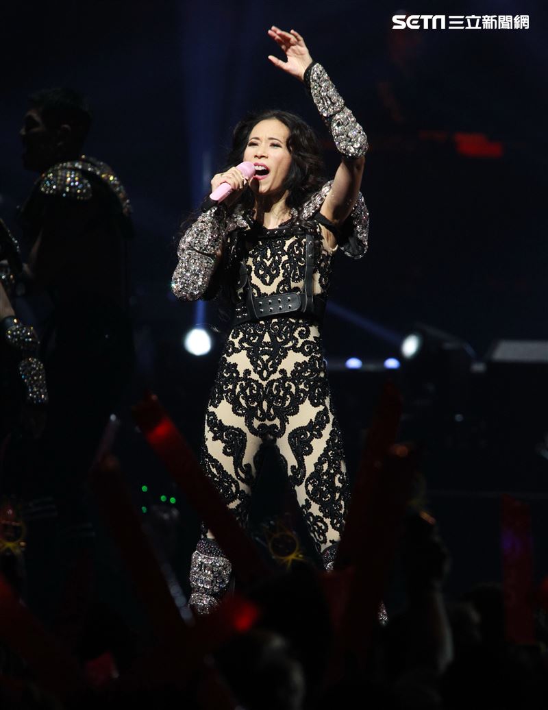 莫文蔚最後一次在台北小巨蛋開演唱會。（記者邱榮吉/攝影）