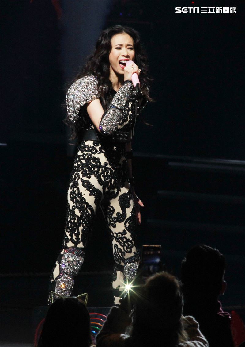 莫文蔚最後一次在台北小巨蛋開演唱會。（記者邱榮吉/攝影）