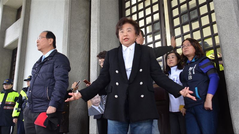 藍脫序　呂秋遠：台灣人你是在哈囉？