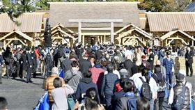 日皇德仁即位傳統儀式「大嘗祭」舉辦的舞台大嘗宮開放給民眾參觀，18天以來有78萬多人前來，遠超過平成時代的紀錄。（共同社提供）