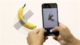 香蕉藝術品（圖／翻攝自kontributorjakarta IG）
https://www.instagram.com/p/B51Z-KbHhRJ/