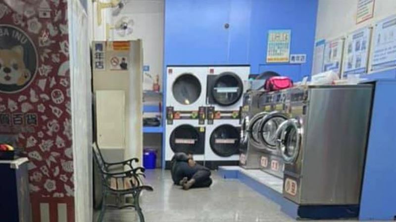 遊民躺自助洗衣店！正妹暖舉逼哭網友