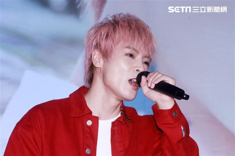 KU古曜威「一個幸福的吻」新歌發表會。（記者邱榮吉/攝影）