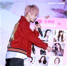 KU古曜威「一個幸福的吻」新歌發表會。（記者邱榮吉/攝影）