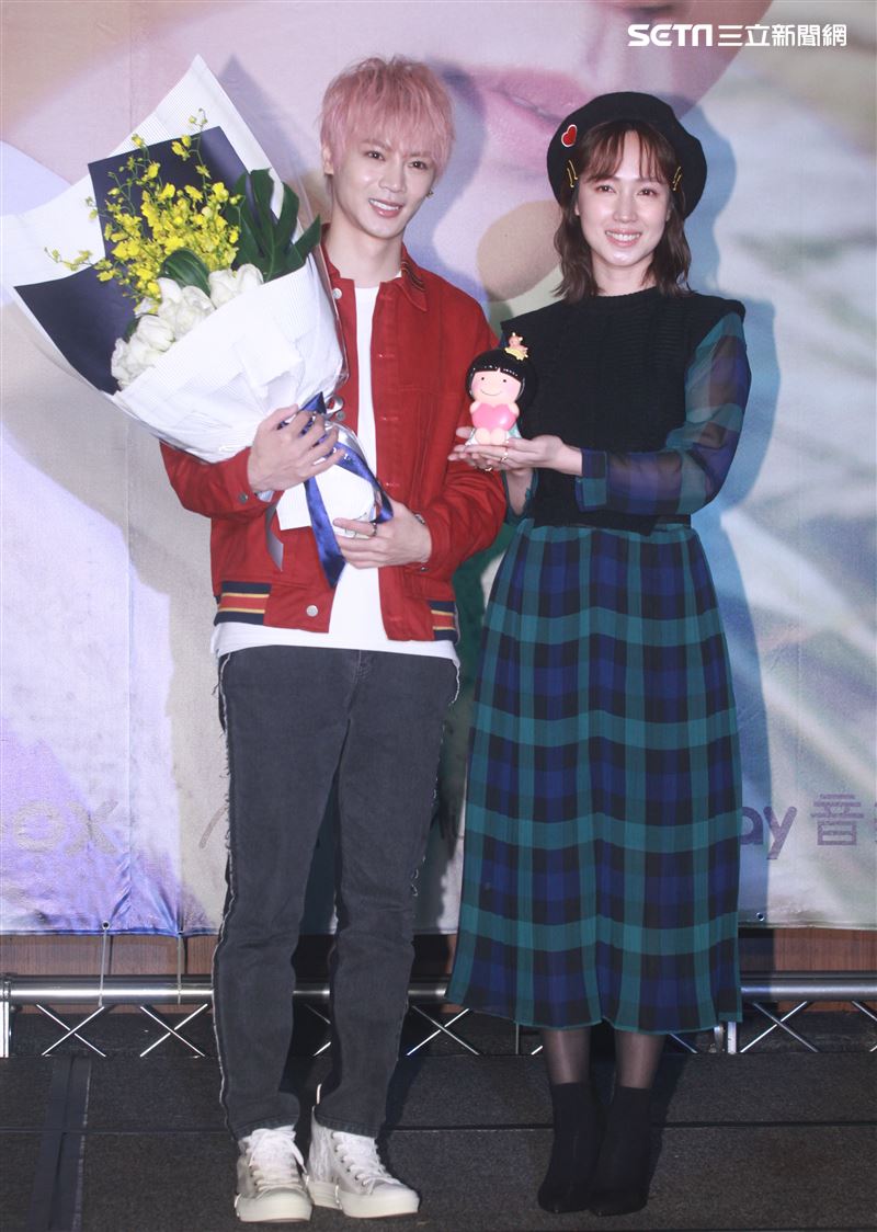 KU古曜威「一個幸福的吻」新歌發表，MV女主角黃瀞怡（小薰）分享拍MV的點滴滴。（記者邱榮吉/攝影）