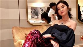 「TWINS」阿Sa(蔡卓妍)用《延禧攻略》台詞回應結婚傳言。(翻攝IG)