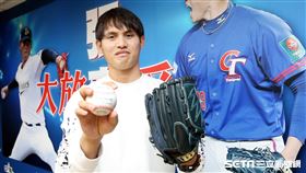 ▲張奕坦言一度擔心遭到釋出。（圖／中華職棒提供）