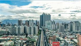 都更第一箭(第二階段)都市計畫案審議通過 擴大適用35處捷運及火車站（圖／新北市政府）