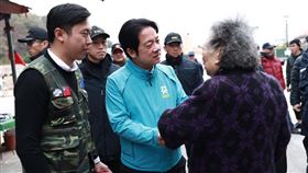 連江縣立委候選人李問今（5）日在媽祖進行拜票行程，與民主進步黨副總統候選人賴清德一同進行輔選行程。