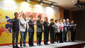 力挺中小企業發展講座花蓮場　蘇建榮出席財政部10日在花蓮舉辦「力挺中小企業發展」講座，財政部長蘇建榮（左5）、彰化銀行董事長凌忠嫄（右5）出席參與。中央社記者張祈攝　108年12月10日