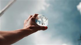 放大鏡
圖／翻攝自unsplash