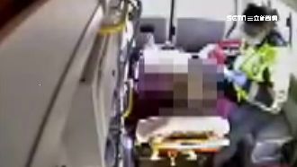 禮讓救護車衰惹禍！後車煞不住連環撞