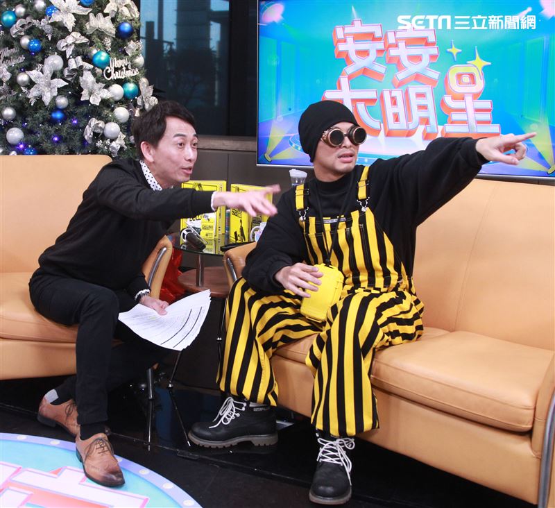 黃明志安安大明星。（記者邱榮吉/攝影）