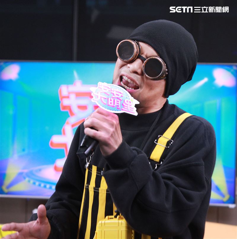 黃明志安安大明星。（記者邱榮吉/攝影）