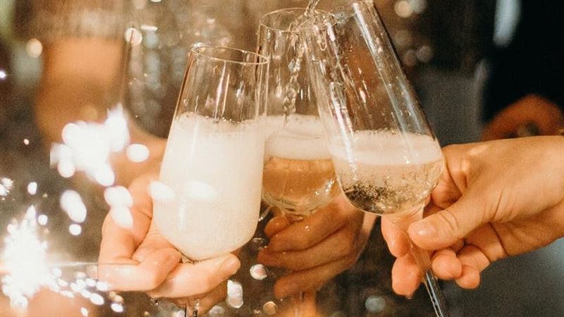 天冷喝酒身體變暖和？醫曝超危險真相