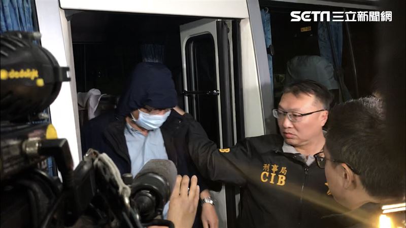 助中國官員假交流入台　前記者移送